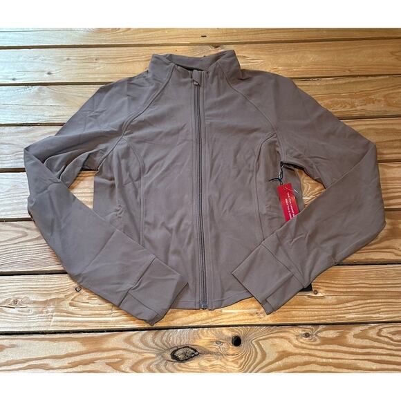 NWT Carbon 38 Athletic Jacket Size Medium Women’s Tan Full Zip - Picture 1 of 7